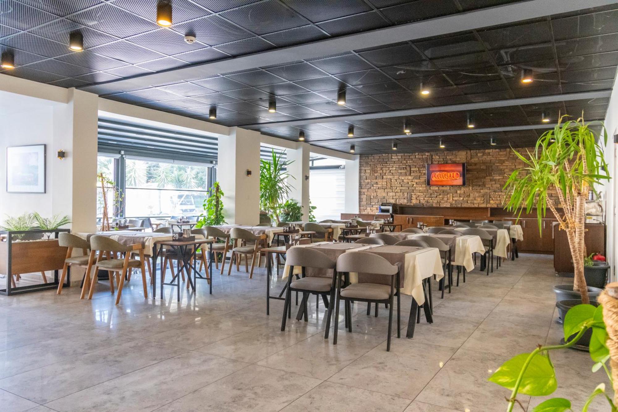 Dorana Hotel Kyrenia  Exterior foto